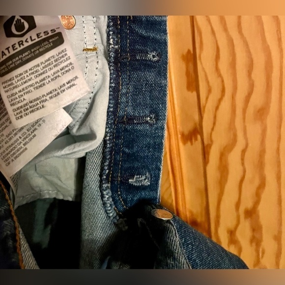 Levi’s Premium Denim NWOT Wedgie Straight Size 25 Blue Jeans Button Fly Leather - Picture 12 of 15